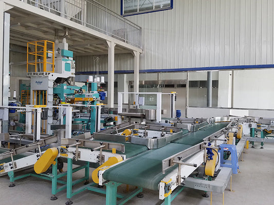 One-stop double-sided vacuum packaging workstation(fully automatic vacuum packaging machine + soft packaging + rejection + stacking + heat shrink film process)