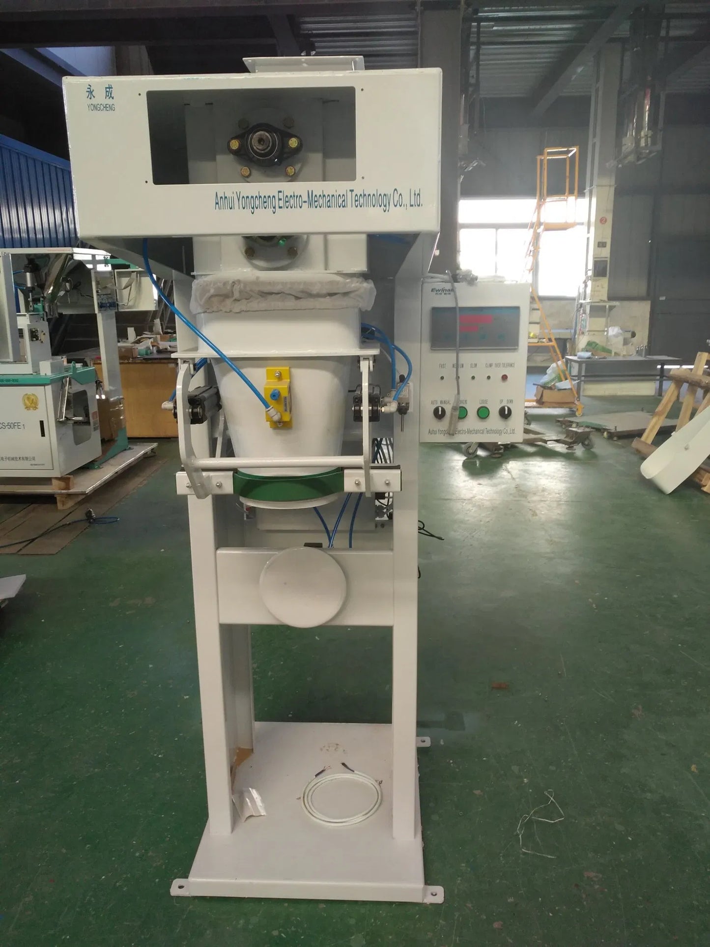 Ewinall DCS-25-S 5–25kg High-Efficiency Powder Packing Machine | Automatic Flour & Feed Bagging