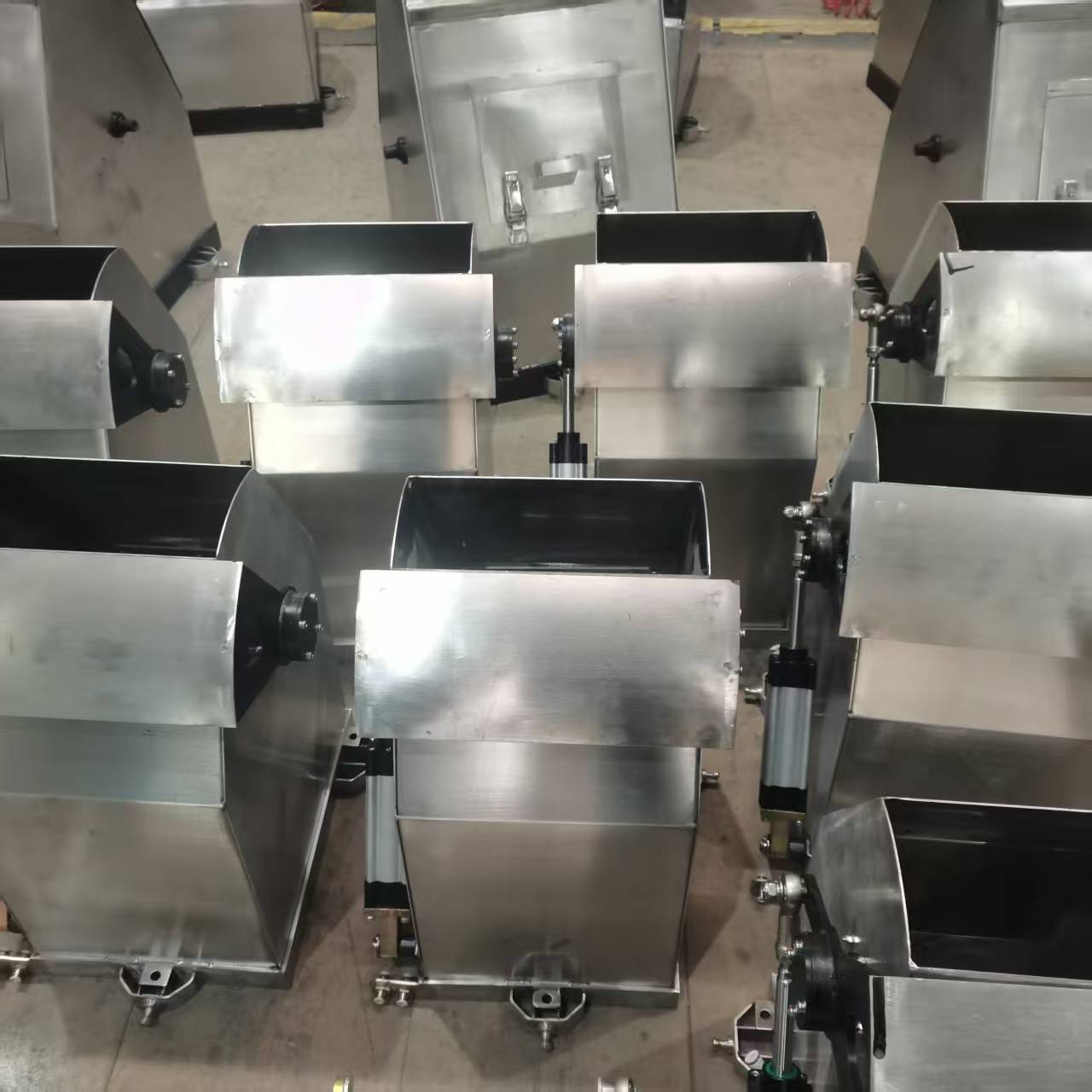 Ewinall DCS-300A Semi-Automatic 6-Sided Vacuum Packaging Machine | Rice, Grain & Bean Bagging Machine 0.5–5kg