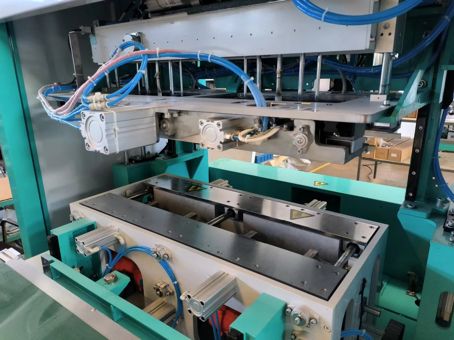 Compact 500g Mung Bean Brick Vacuum Sealer for Bulk Packaging