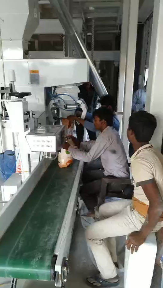 Ewinall DCS-25 Semi-Automatic Rice & Grain Bagging Machine | 5–25kg Weighing, Filling & Sewing Machine for Flour, Corn, Soybean, and Feed